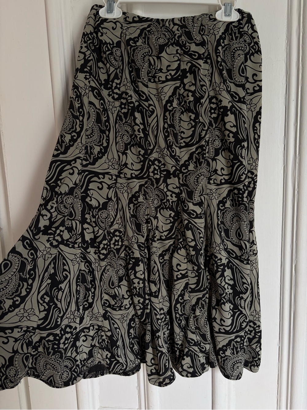 Black and Gray / Khaki Green Floral Print Women's Midi Skirt - Picture 2 of 4